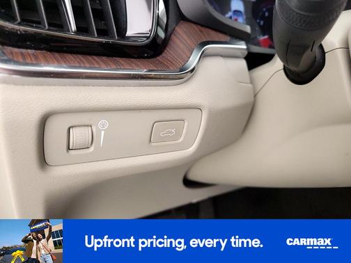 2021 Volvo S60 T6 Momentum