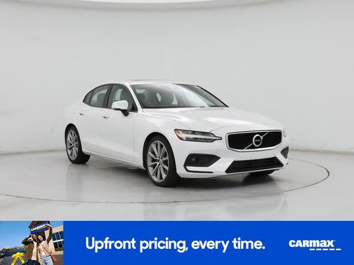 2021 Volvo S60 T6 Momentum