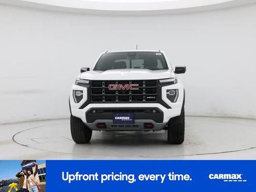 White 2024 GMC Canyon AT4