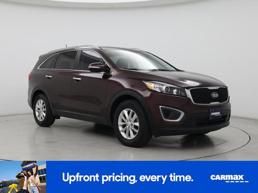 Burgundy 2016 Kia Sorento LX