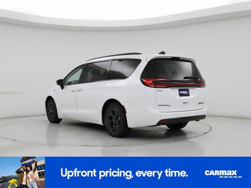 2024 Chrysler Pacifica Hybrid Premium S Appearance Pkg