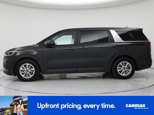 Gray 2024 Kia Carnival LX Seat Package