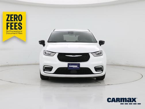 White 2025 Chrysler Pacifica Select