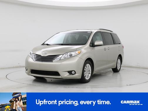 Gold 2017 Toyota Sienna XLE Premium