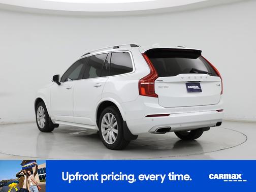 2016 Volvo XC90 T6 Momentum