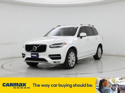 2016 Volvo XC90 T6 Momentum