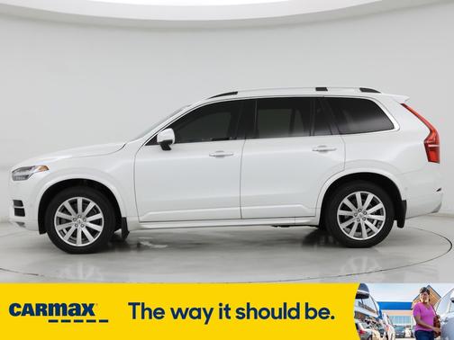 2016 Volvo XC90 T6 Momentum