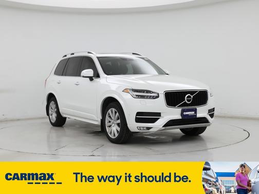 2016 Volvo XC90 T6 Momentum