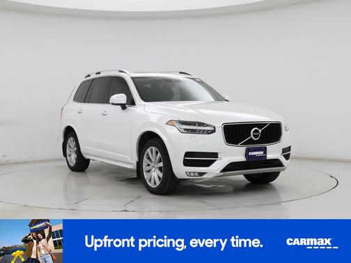 2016 Volvo XC90 T6 Momentum
