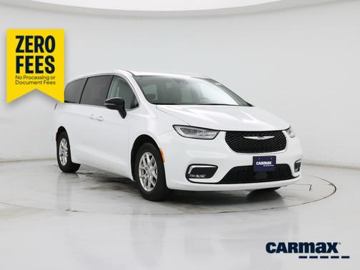 White 2024 Chrysler Pacifica Touring L