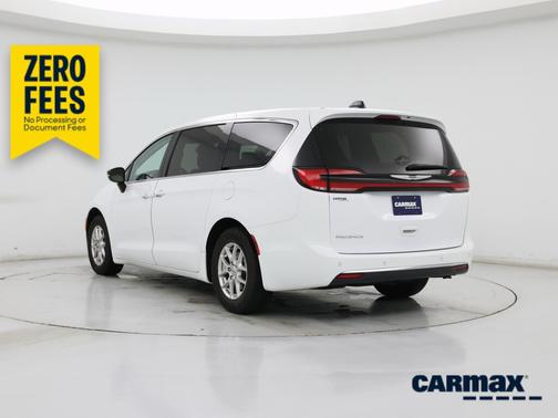 White 2024 Chrysler Pacifica Touring L