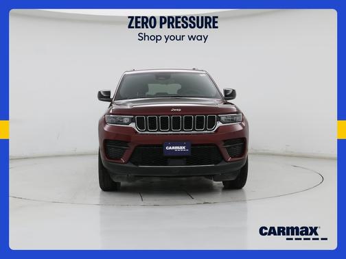 White 2025 Jeep Grand Cherokee Laredo X