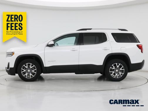 White 2023 GMC Acadia SLT