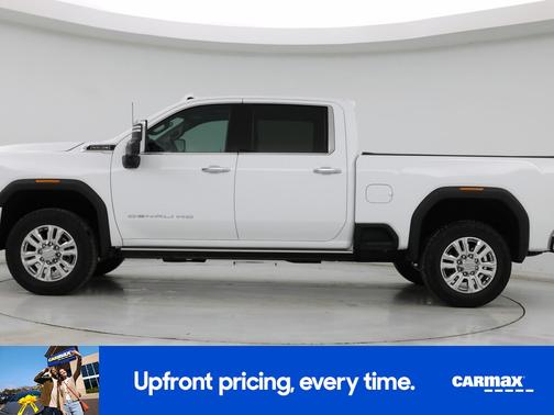 White 2022 GMC Sierra 2500 Denali