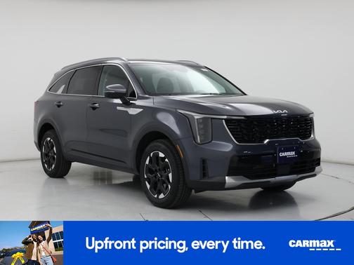 Gray 2024 Kia Sorento S