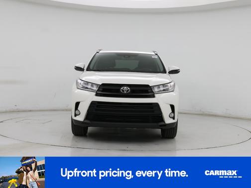 2017 Toyota Highlander SE