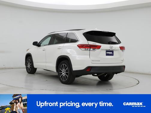 2017 Toyota Highlander SE