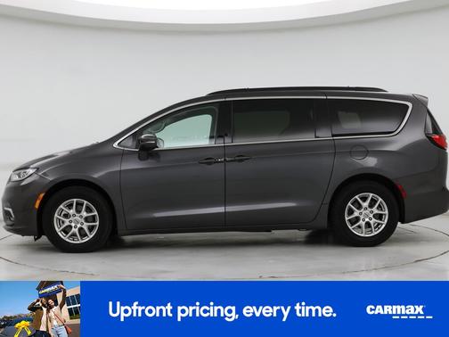 Gray 2022 Chrysler Pacifica Touring L