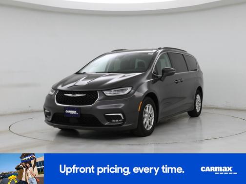 Gray 2022 Chrysler Pacifica Touring L