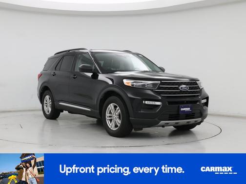 Black 2022 Ford Explorer XLT