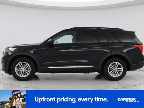 Black 2022 Ford Explorer XLT