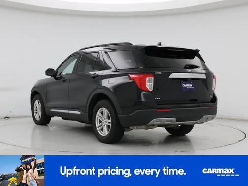 Black 2022 Ford Explorer XLT