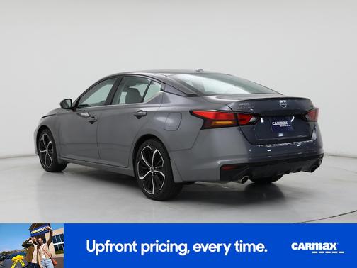 Gray 2023 Nissan Altima SR
