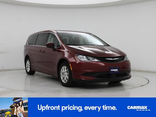 2022 Chrysler Voyager LX