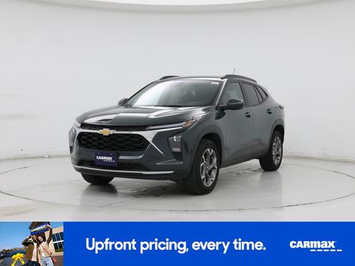 Gray 2025 Chevrolet Trax LT