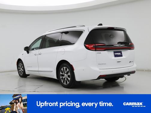 2023 Chrysler Pacifica Hybrid Pinnacle