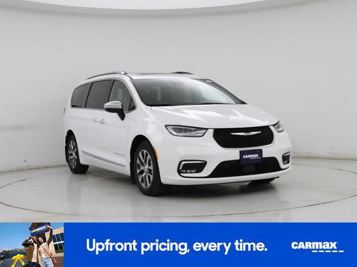 2023 Chrysler Pacifica Hybrid Pinnacle