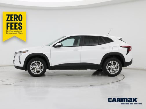 White 2025 Chevrolet Trax 1RS
