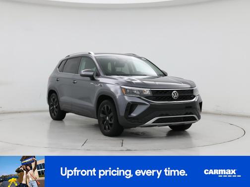 Gray 2022 Volkswagen Taos SE