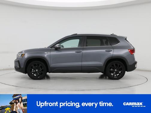 Gray 2022 Volkswagen Taos SE
