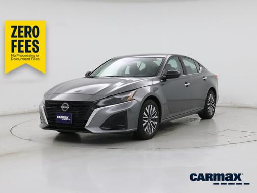 Silver 2025 Nissan Altima SV