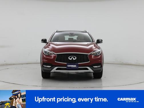 2017 INFINITI QX30 Premium