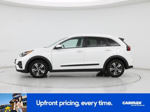 White 2021 Kia Niro LXS
