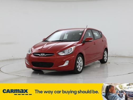 2013 Hyundai Accent SE