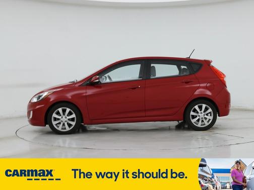 2013 Hyundai Accent SE