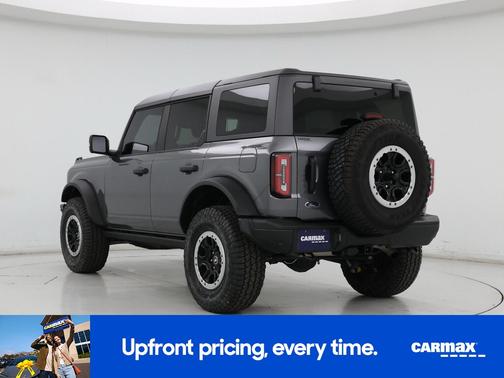 Gray 2023 Ford Bronco Badlands