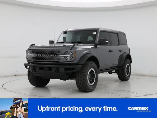 Gray 2023 Ford Bronco Badlands