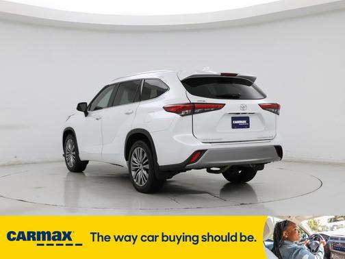 2022 Toyota Highlander Platinum