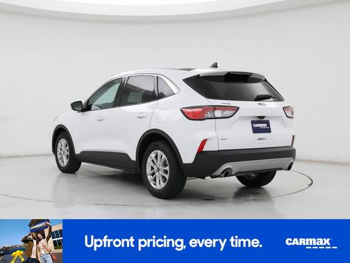 White 2022 Ford Escape SE