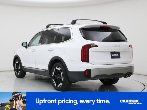 White 2025 Kia Telluride S