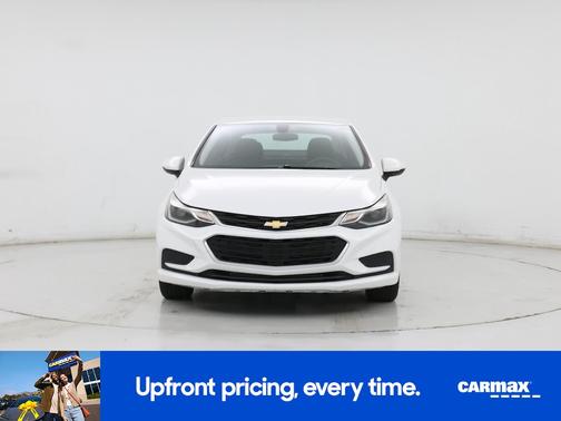 White 2018 Chevrolet Cruze LT