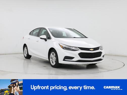 White 2018 Chevrolet Cruze LT