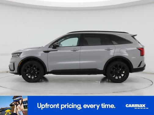 Gray 2023 Kia Sorento SX