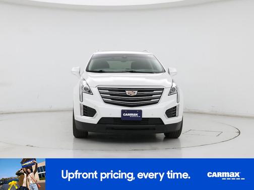 White 2018 Cadillac XT5 Luxury