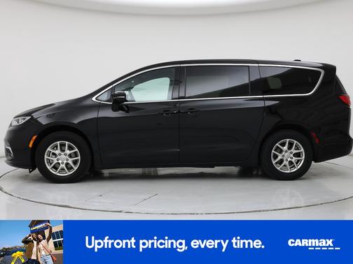 Black 2025 Chrysler Pacifica Select