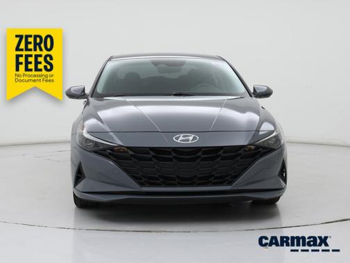 Gray 2022 Hyundai ELANTRA SEL